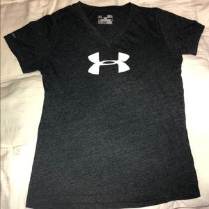 short sleeve gray tee